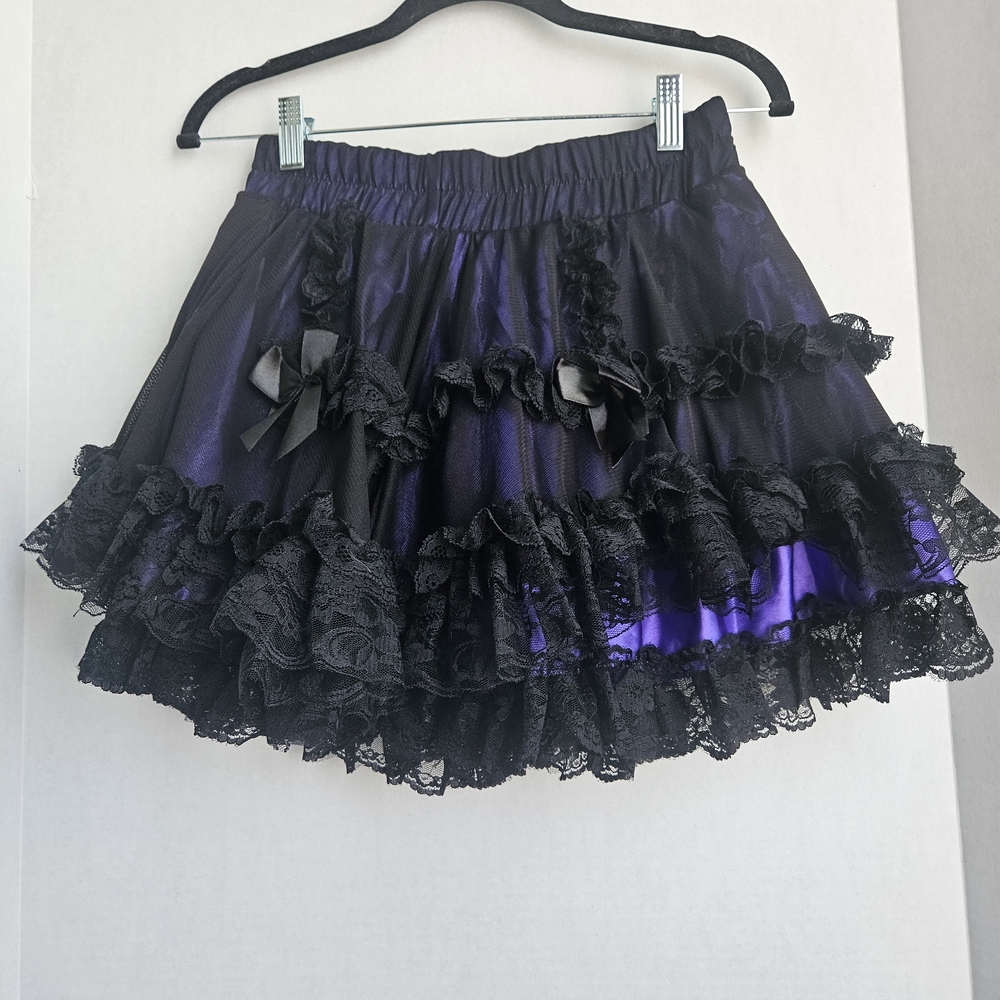Elegant Black and Purple Lace Skirt